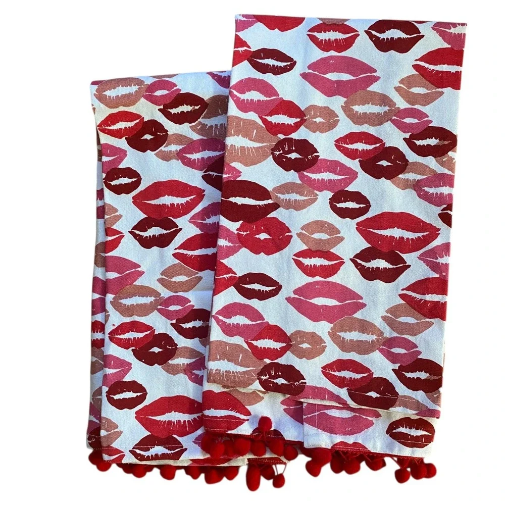 Dalton Brody Lipstick‎ Kisses Cotton Tea Towels Red Pom Pom Trim 2